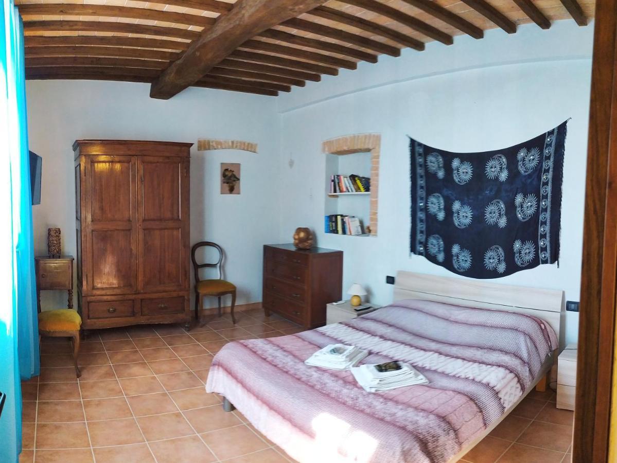 Da Simone Podere Santi Lucia E Pietro Siena Bagian luar foto