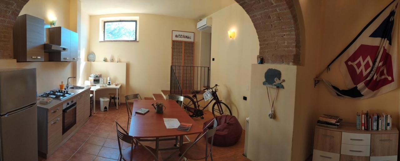 Da Simone Podere Santi Lucia E Pietro Siena Bagian luar foto